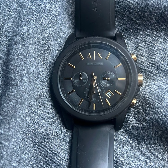 Armani exchange watch black and gold rubber material - Picture 1 of 6